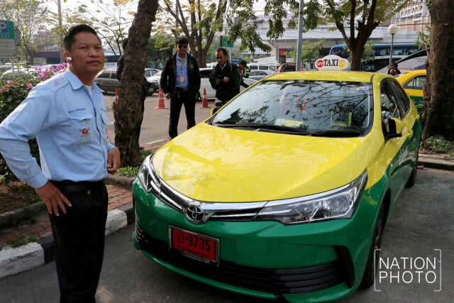 แท็กซี่กว่า 30 คัน ยื่นหนังสือร้องขนส่งฯ ผ่อนผันติด GPS Tracking