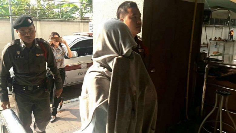 ญาติยื่น 3 ล้าน
ศาลไม่ให้ประกัน
"ศศิธร" นอนคุก!
ฝากขัง 13 ข้อหา"วิคตอเรียฯ"