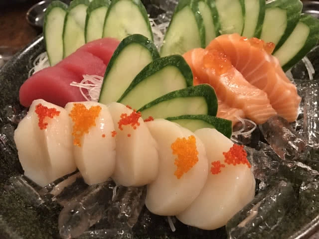 U can eat Meet กับ ปูน : ศิลปะบนมากิ MASU - Maki & Sushi Bar"