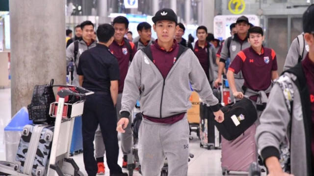 "ช้างศึกยู-23" เดินทางถึงไทย "โซรัน" รับผิดหวังกับผลงาน