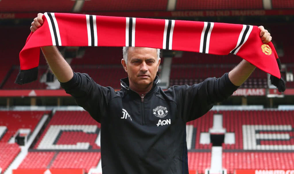 Mourinho เตรียมต่อสัญญากับทางปีศาจแดง Mourinho เตรียมต่อสัญญากับทางปีศาจแดง