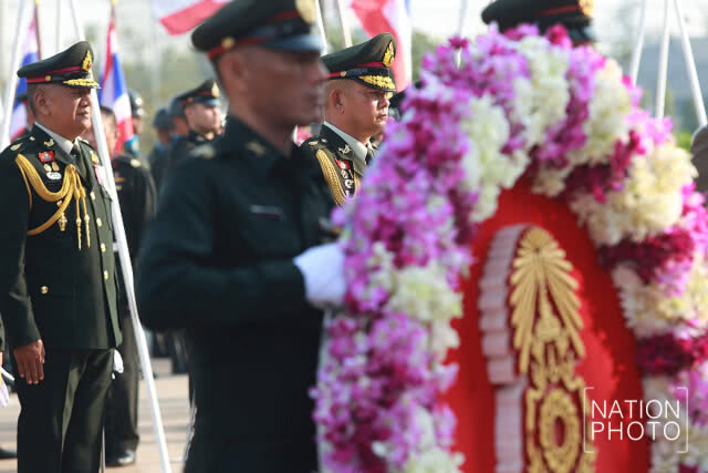 พิธีวางพวงมาลา เนื่องในวันกองทัพไทย