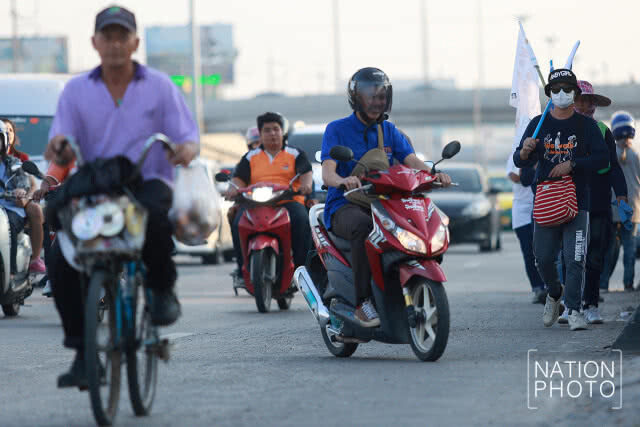ตร.เสริมกำลัง ควบคุมสถานการณ์ "กลุ่มเดิน มิตรภาพ"
