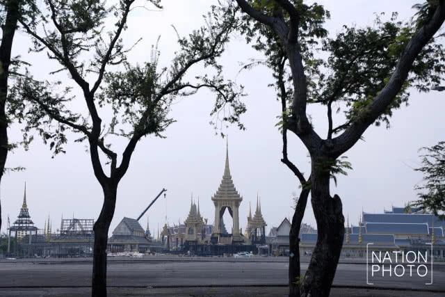 เจ้าหน้าที่รื้อถอนพระเมรุมาศ-อาคารประกอบพระเมรุมาศ