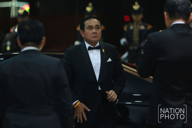 "บิ๊กตู่-บิ๊กป้อม"ร่วมงานเลี้ยงรับรองเนื่องในวันกองทัพบก ปี2561