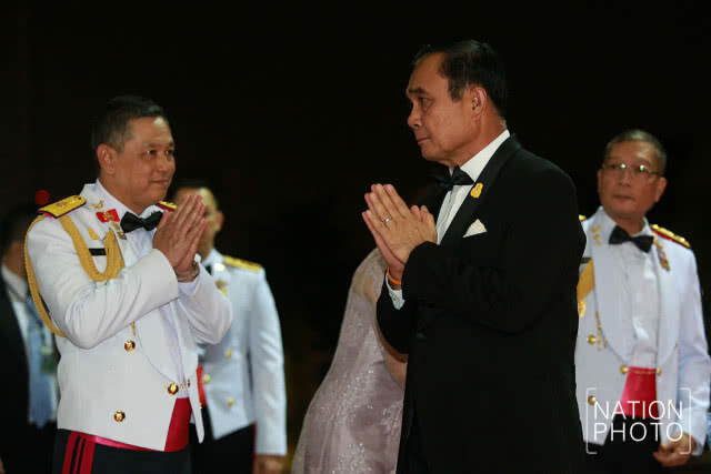 "บิ๊กตู่-บิ๊กป้อม"ร่วมงานเลี้ยงรับรองเนื่องในวันกองทัพบก ปี2561