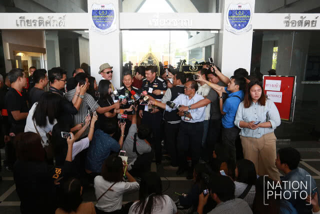 "ชูวิทย์" นำหลักฐานรูปถ่าย "เสี่ยกำพล" โชว์สื่อ