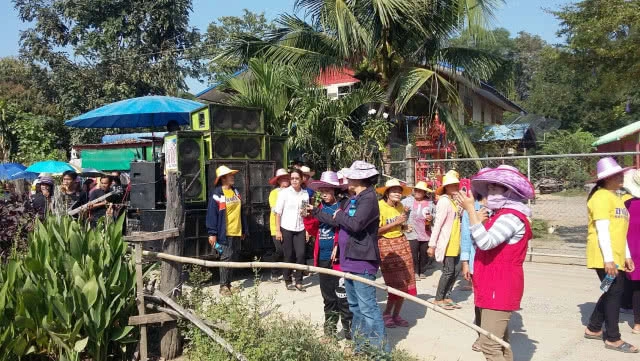 ขี่ม้าบินบวชนาคเอกลักษณ์งานบวชพิจิตร