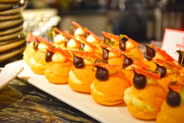 อร่อยปักหมุด : เบนิฮานา สเต็กเฮ้าส์สไตล์ญี่ปุ่น โรงแรมอวานี เอเทรียม ถนนเพชรบุรี กรุงเทพฯ