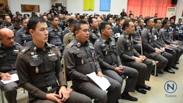 เซอร์ไพรส์! จับตำรวจ"ตรวจฉี่"คาห้องประชุม