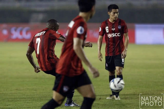 เมืองทอง ถล่ม ยะโฮร์ 5-2 ทะลุรอบ 3 เพลย์ออฟ ACL