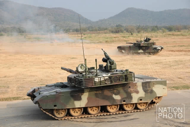 (ภาพชุด)ทบ.ซ้อมแสดงสมรรถนะด้านการขับเคลื่อนรถถัง(ล็อตแรก)ที่จัดซื้อจากจีน