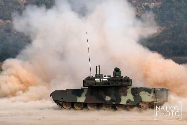 (ภาพชุด)ทบ.ซ้อมแสดงสมรรถนะด้านการขับเคลื่อนรถถัง(ล็อตแรก)ที่จัดซื้อจากจีน