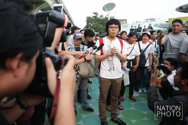 ภาพชุด : ม็อบคัดค้านเลื่อนเลือกตั้ง