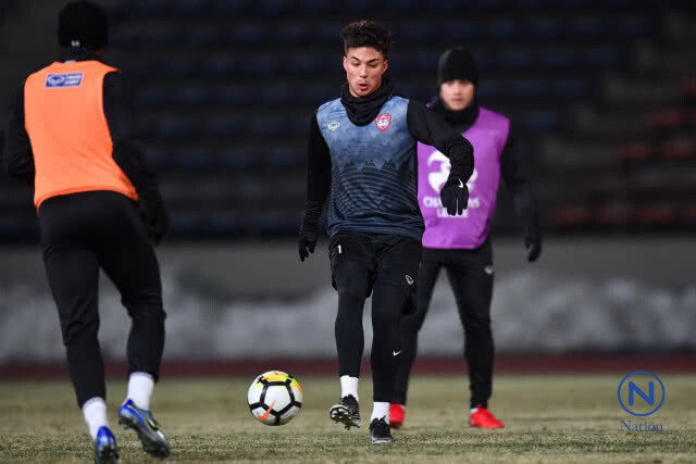 แข้งกิเลนลุยฝ่าลมหนาวซ้อม 1 องศา
"ธีราทร"ขอทิ้งทวนพาทีมเข้ารอบ