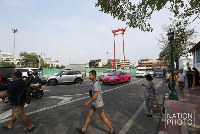 (ภาพชุด) คืบหน้า บูรณปฏิสังขรณ์
"เสาชิงช้า"ขึ้นใหม่ใกล้แล้วเสร็จ