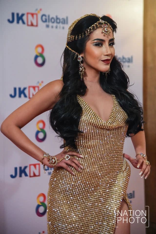 ประชันความเซ็กซี่ "กระแต vs ใบเตย" อาร์สยาม ตัวแม่วงการลูกทุ่ง