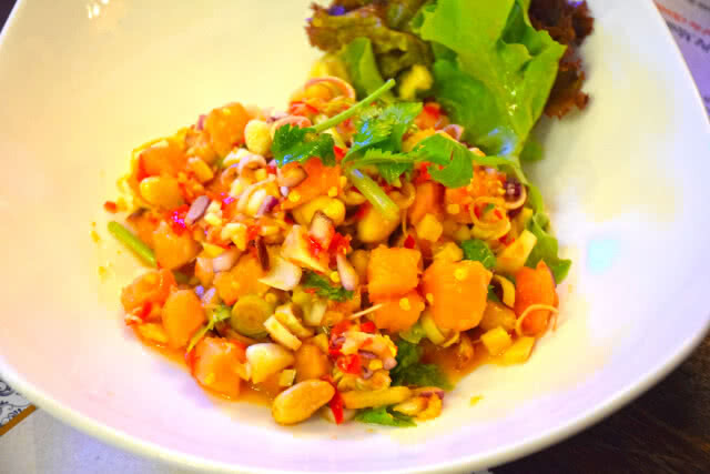 อร่อยปักหมุด : ชไนเดอร์ เฮาส์ ร้านอาหารสไตล์ เยอรมัน ทวีส ไทย อารีย์ ซอย 4 พหลโยธิน