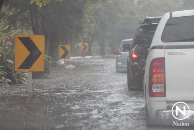 ฝนถล่มบางนา ถ.ศรีนครินทร์จมน้ำ ประมาณฝนเขตบางนา ทะลุ 149.5 มิลลิเมตร