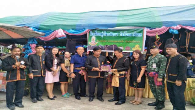 ผู้ว่าฯศรีสะเกษ หนุนบุญเดือนสาม เทศกาล "ปลาช่อนรสดี ข้าวจี่รสเด็ด" ที่ทุ่งไชย