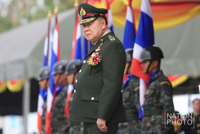 พิธีสวนสนามสดุดีทหารผ่านศึก