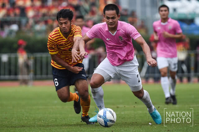 จุฬาฯ โขกตีเสมอ มธ. ช่วงทดเจ็บ ครองแชมป์ร่วม บอลประเพณี ครั้งที่ 72