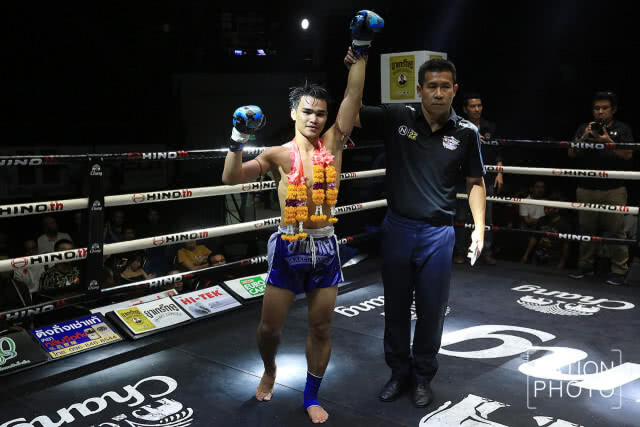 กริชเพชร รัตนภานุ แพ้คะแนน ชัยศิริ ส.เดชะพันธ์ ศึกมวยไทยเกียรติเพชร ซูเปอร์ไฟต์