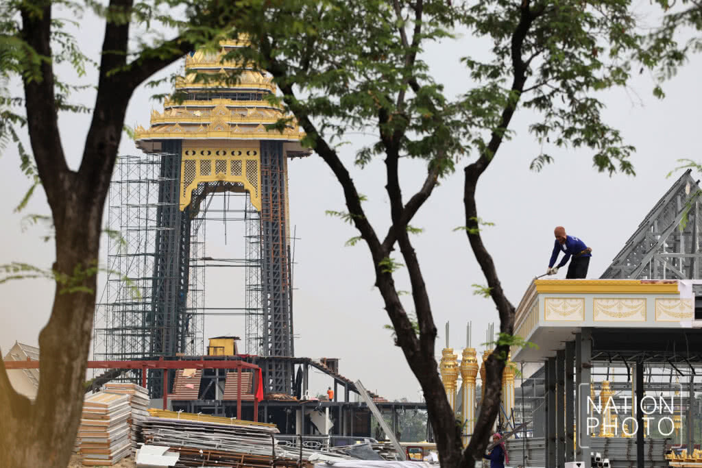 (ภาพชุด) เจ้าหน้าที่รื้อถอนพระเมรุมาศและอาคารประกอบพระเมรุมาศ (ภาพชุด) เจ้าหน้าที่รื้อถอนพระเมรุมาศและอาคารประกอบพระเมรุมาศ