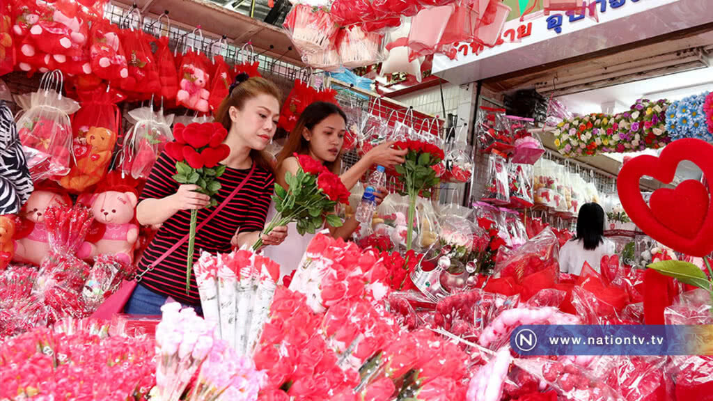 สำเพ็งคึกคัก! ปชช.เลือกซื้อสินค้ามอบให้คนพิเศษในวันวาเลนไทน์ สำเพ็งคึกคัก! ปชช.เลือกซื้อสินค้ามอบให้คนพิเศษในวันวาเลนไทน์