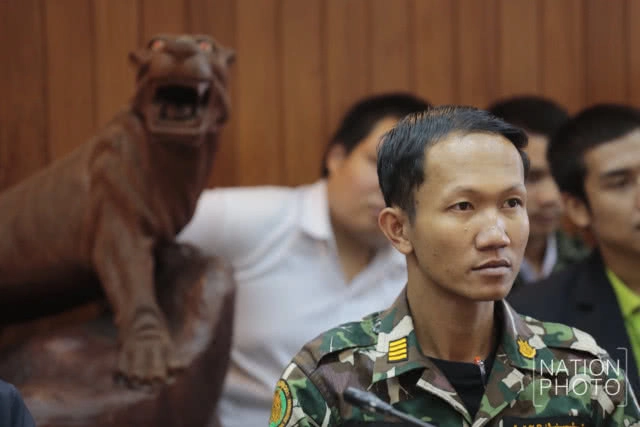 แห่ให้กำลังใจ "หัวหน้าวิเชียร"