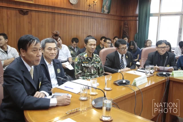 แห่ให้กำลังใจ "หัวหน้าวิเชียร"