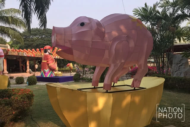 ศาลเจ้ามูลนิธิธรรมกตัญญู เสียนหลอไต้เทียนกง ประดับโคมไฟรับตรุษจีน