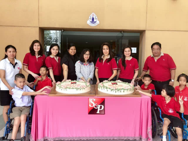 เอส แอนด์ พี ขนกองทัพเค้ก 740 ปอนด์
แบ่งปันความสุขสู่สังคมอย่างต่อเนื่องเป็นปีที่ 14
