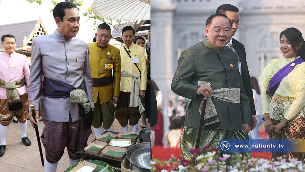 (ภาพชุด) "นายกฯ" นำ "ครม." แต่งชุดไทยย้อนยุค สมัยร.5 เยี่ยมชม "งานอุ่นไอรักฯ" (ภาพชุด) "นายกฯ" นำ "ครม." แต่งชุดไทยย้อนยุค สมัยร.5 เยี่ยมชม "งานอุ่นไอรักฯ"