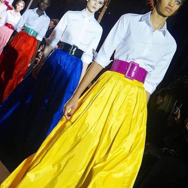 Carolina Herrera ผู้นำเทรนด์เชิ้ตขาว อำลาวงการแฟชั่น
