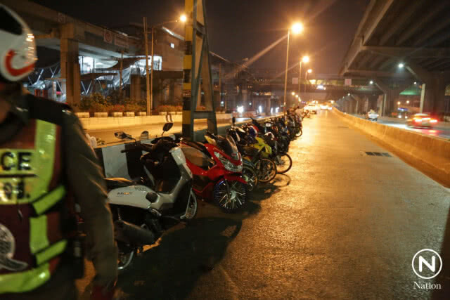 รวบขาโจ๋ซิ่งแว้น 43 ราย ยึดรถ 59 คัน