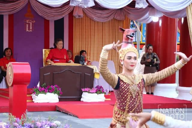 สมเด็จพระเทพฯ เสด็จทรงเปิดงานเทศกาลตรุษจีนเยาวราช ปี 2561
