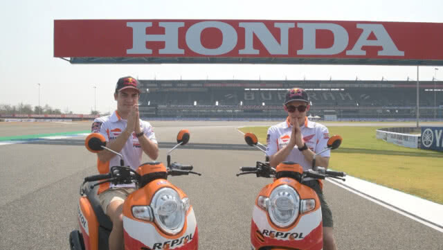 "มาร์เกซ-เปโดรซ่า" ถึงไทย พบปะแฟนๆ-ขี่สกู๊ปปี้ไอ สำรวจสนามบุรีรัมย์