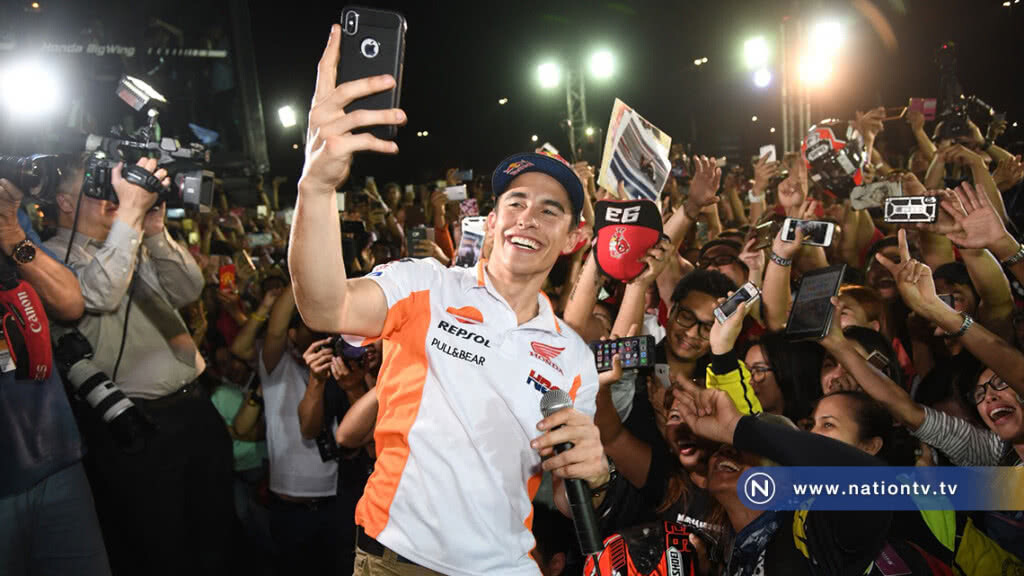 "มาร์ค มาร์เกซ" ฉลองวันเกิดร่วมกับแฟนๆ ชาวไทย