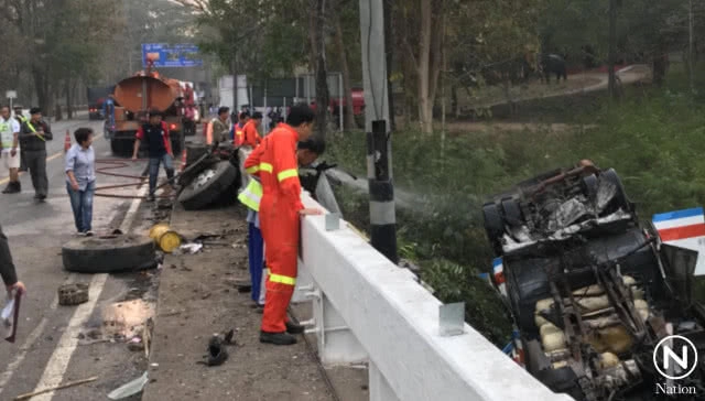 รถโดยสารสายขอนแก่น-เมืองเลยพลิกคว่ำ! เสียชีวิต1ราย