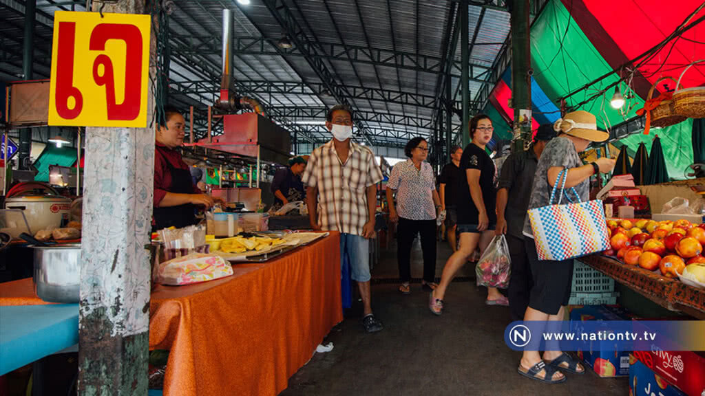 ตลาดเปิ้ลมาร์เก็ตเช้านี้ ยังคงมีผู้มาจับจ่ายใช้สอยตามปกติ(ภาพชุด) ตลาดเปิ้ลมาร์เก็ตเช้านี้ ยังคงมีผู้มาจับจ่ายใช้สอยตามปกติ(ภาพชุด)