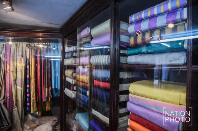 ผ้าไหมบ้านครัว ลุงอู๊ด ความภาคภูมิใจของไทยที่รอวันนับถอยหลัง?