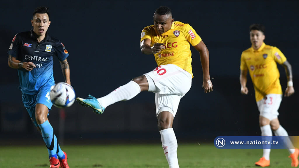 จาจ้าซัดชัย เมืองทองบุกเฉือนแอร์ฟอร์ซ 1-0 จาจ้าซัดชัย เมืองทองบุกเฉือนแอร์ฟอร์ซ 1-0