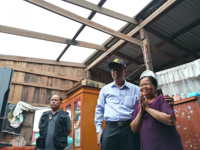 บางระกำอ่วม!! พายุพัดบ้านเสียหาย 50 หลัง