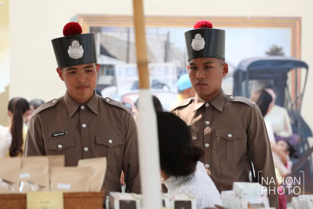 (ภาพชุด) งาน "อุ่นไอรัก คลายความหนาว"