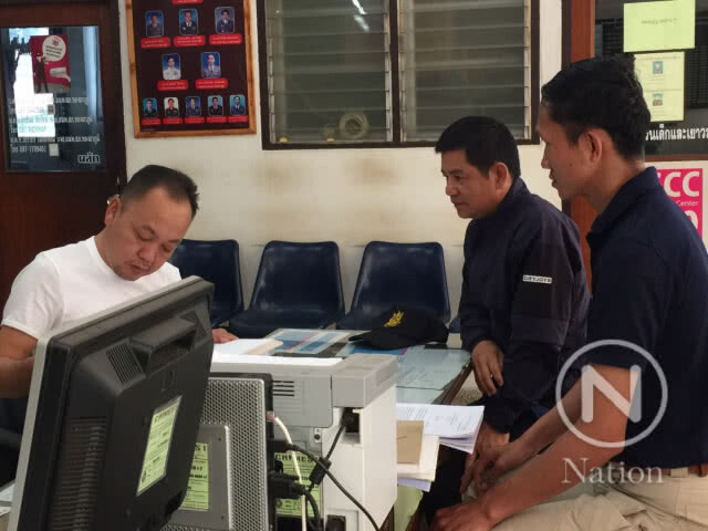 "หัวหน้าวิเชียร" มอบผลตรวจแนววิถีกระสุนล่าเสือดำให้ตร.