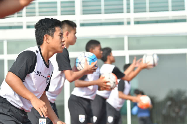 ปัณณวัชร์ เผยถึงการปรับตัวให้เข้ากับระบบไทยแลนด์ เวย์