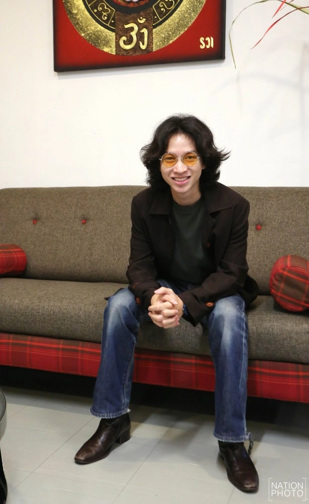 "ไม้หมอน" เดินตามเส้นทางแนวเพลงเพื่อชีวิต!!