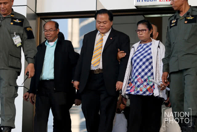 (ภาพชุด) ศาลให้ประกัน "ครูปรีชา-เจ๊บ้าบิ่น"