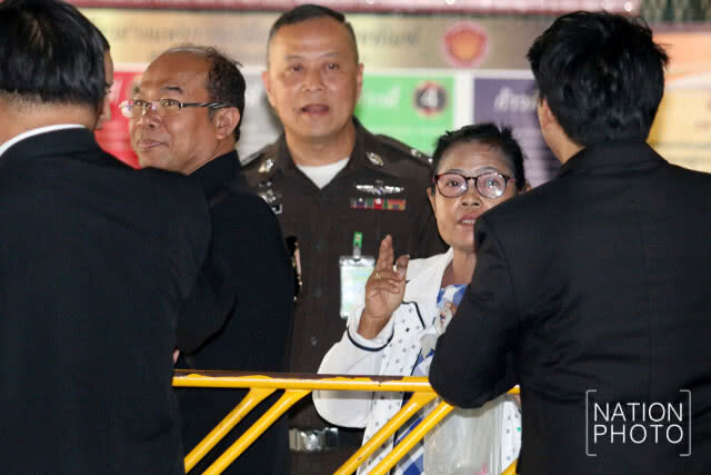 (ภาพชุด) ศาลให้ประกัน "ครูปรีชา-เจ๊บ้าบิ่น"